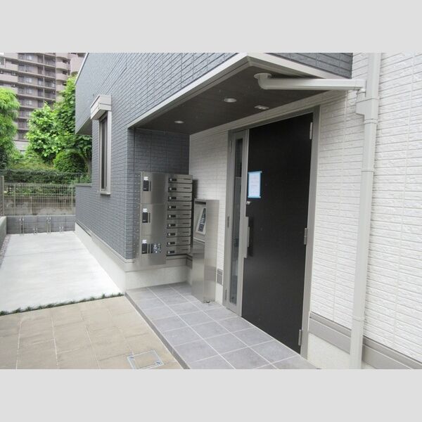 アンジュール小豆沢303号室 エントランス