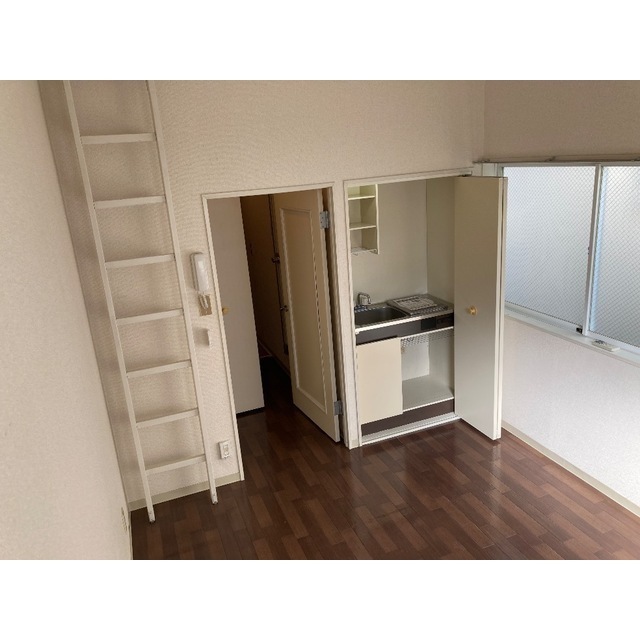 ソアール宮崎台301号室 リビング