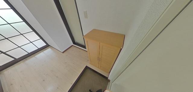 クローカス・コスギ 玄関