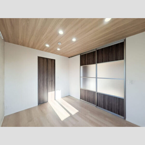 ノーブルヴィラ曙町201号室 洋室