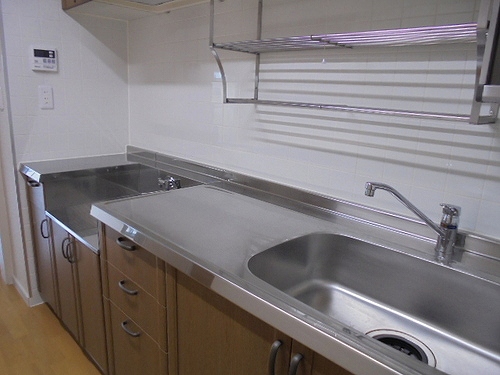 テレパレス日限山3階 流し台　※2013年1月撮影