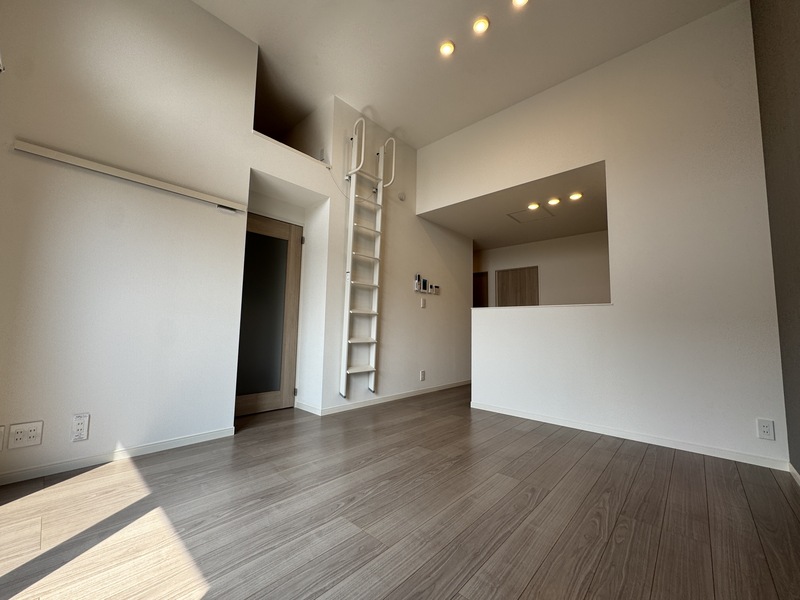 Ｂｅｌｌｅ　Ｌｅａｄ リビング