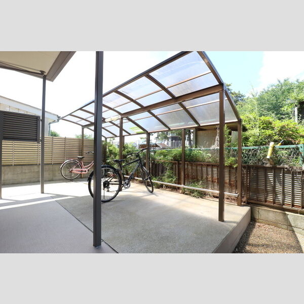 メゾン・サワ205号室 駐輪場