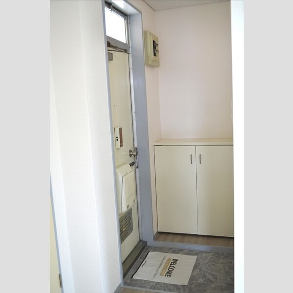 スカイハイツ池田　A 玄関