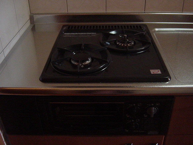 シャトレーン203号室 2口ガスコンロ