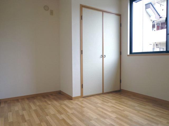 ガーデンハイム1階 内観