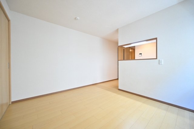 ＣＥＮＴＲＡＬ　ＧＡＲＤＥＮ　ＲＥＳＩＤＥＮＣＥ　ＴＯＫＹＯ1階 リビング
