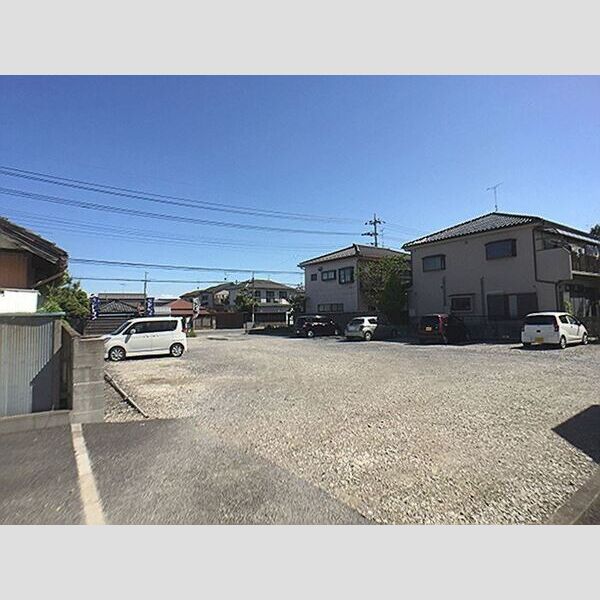 メゾンローレル　Ⅱ 駐車場