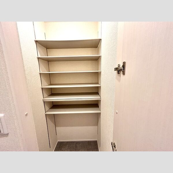 オアシスグレース303号室 シューズインクローゼット