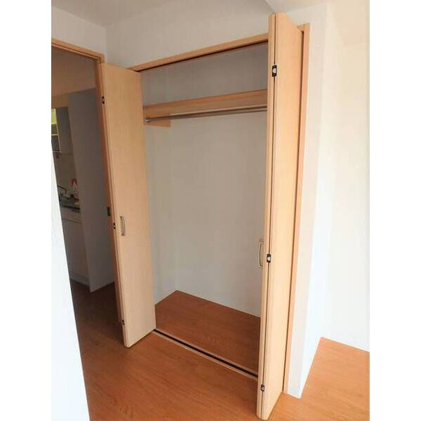 レスポワール・多摩川0504号室 収納