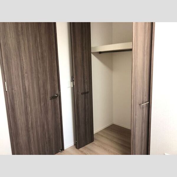 TORISIA　N303号室 収納