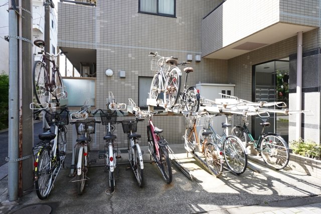 井荻ホームズ4階 駐輪場