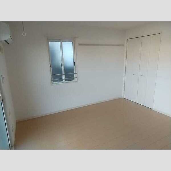 ミストグラス201号室 他の居室(or角度違い)