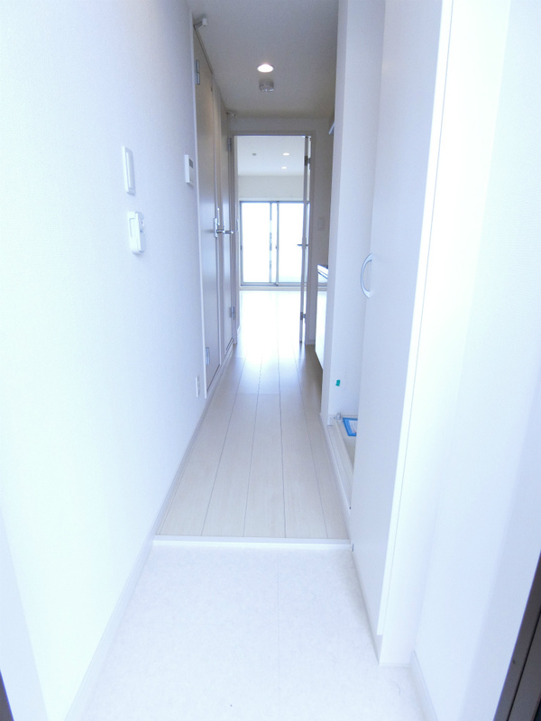 リブリ・和平 玄関