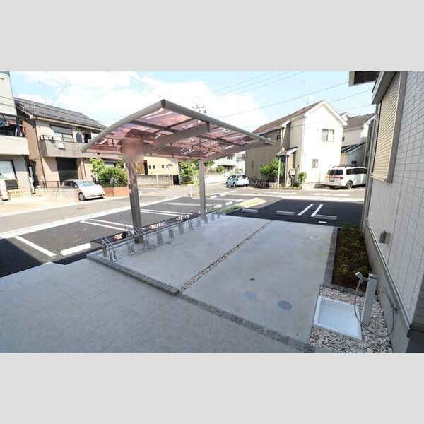 グローブ(Grove) 駐輪場