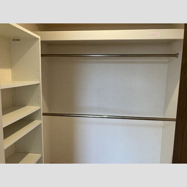 リバーサイド・レジデンス 収納