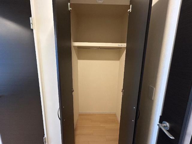 Ａｚａｌｉａ（アザリア） クローゼット