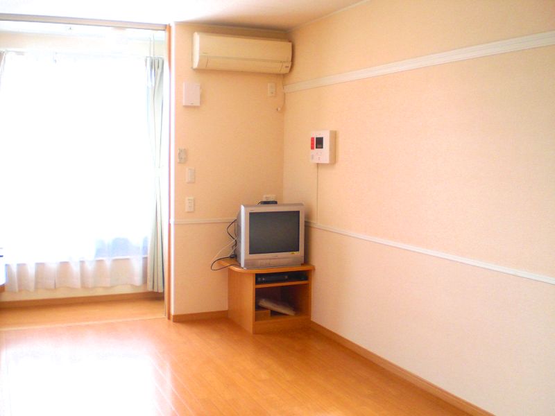 レオパレスラ　グレージュ 1階・2階共にフローリング仕様です。