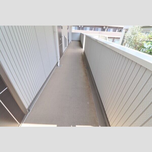 T.エテルネル 2階共用廊下