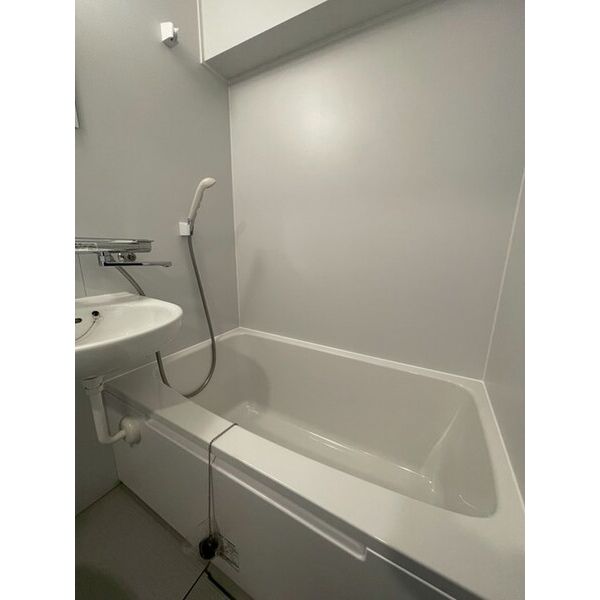 ロイヤルハイム千葉0303号室 お風呂