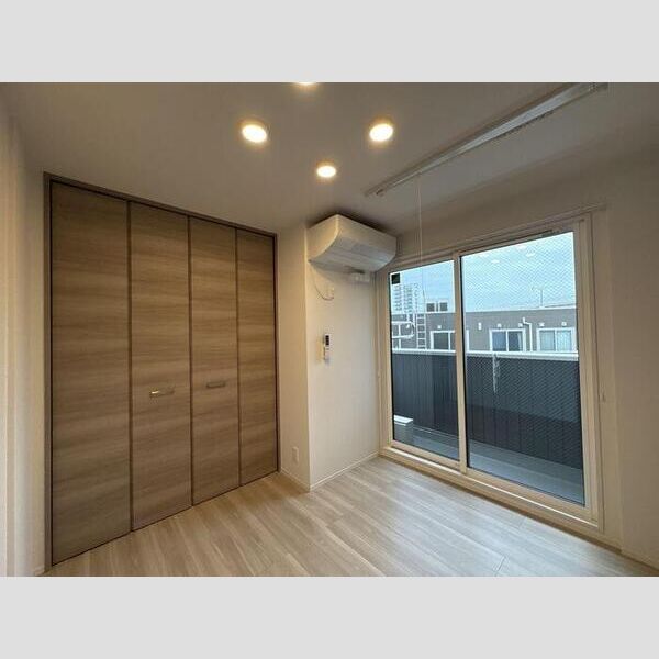 セレスティア扇Ⅲ203号室 洋室