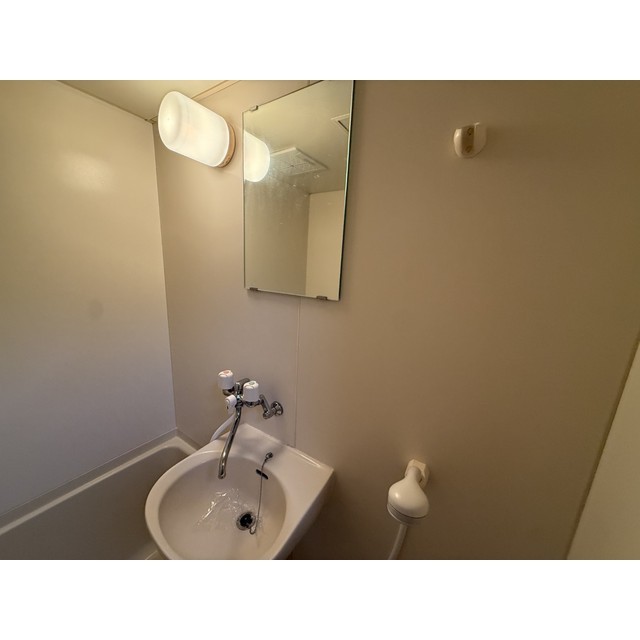 OYUMI102号室 内観