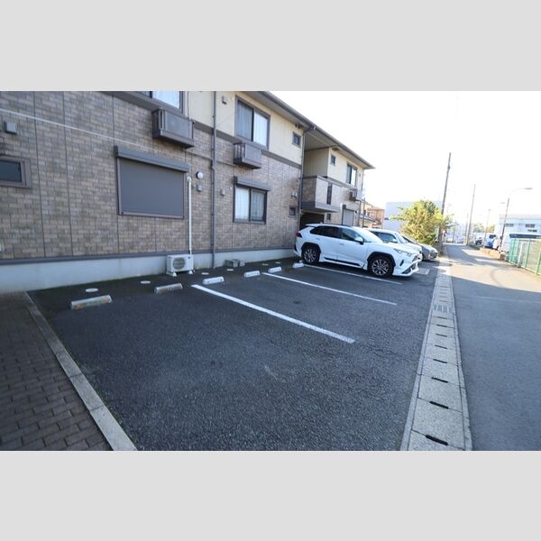 ディアコート 駐車場