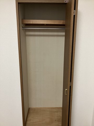 ベルドゥムール越谷茜町602号室 収納