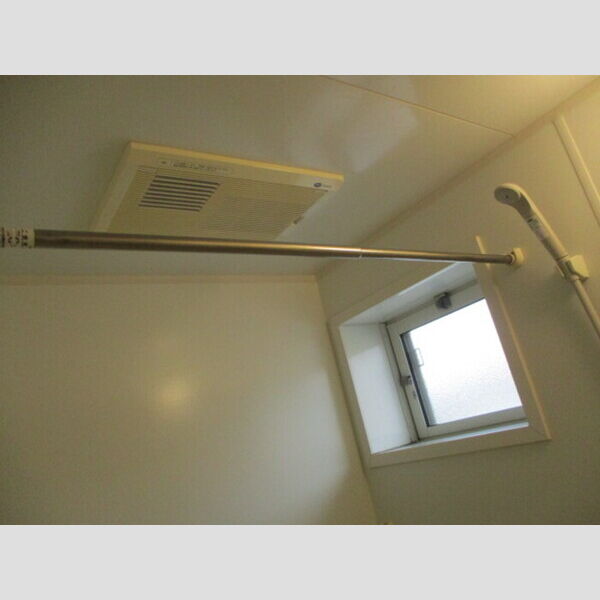オベルジーヌ　D201号室 浴室換気乾燥機