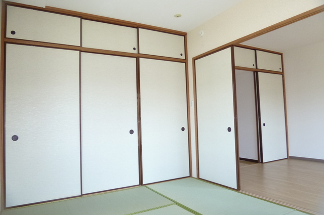 リーブァ城山 居室3
