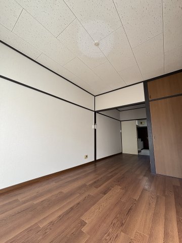 カサ・デ・コリーナ 居室３