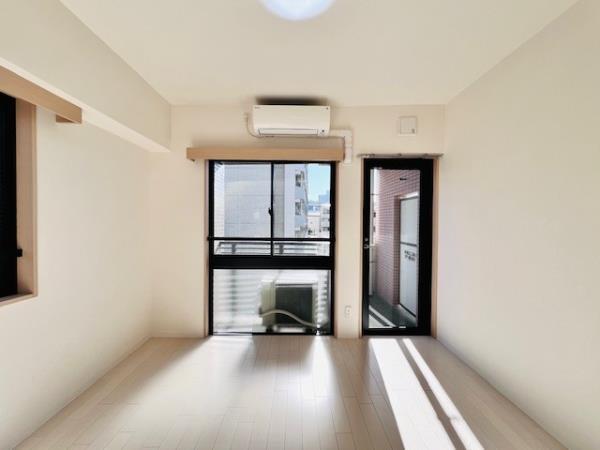 ＫＤＸレジデンス門前仲町5階 リビング