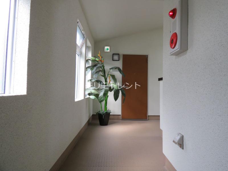 オーチャードコート小杉陣屋町1階 内廊下