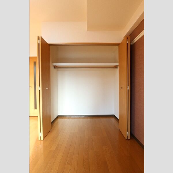 アルカンシェル クローゼット