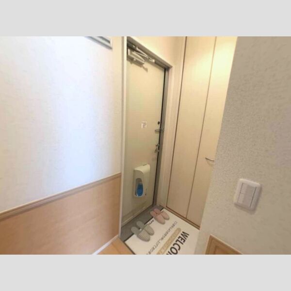 オラカーサ202号室 玄関
