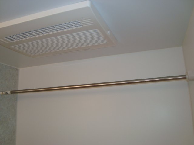 Ｋビル　富士見町ハイツ302号室 室内干し竿