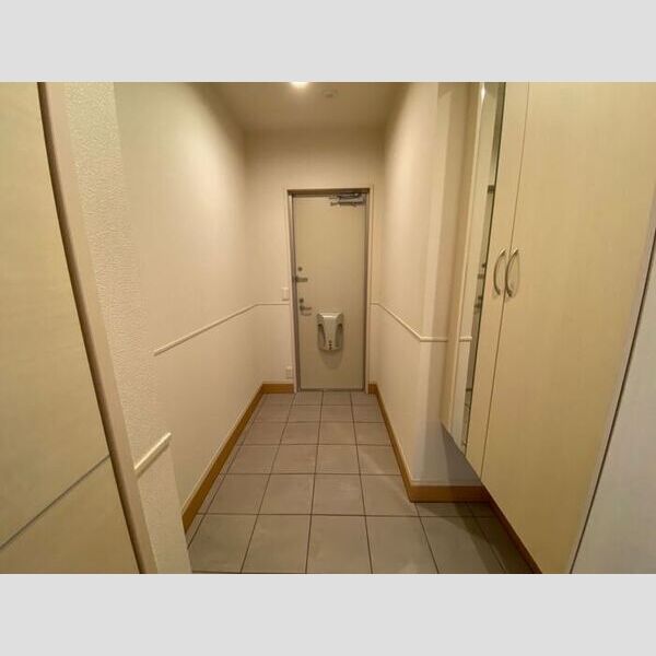 コモレビ大蔵　E102号室 B102号室　玄関