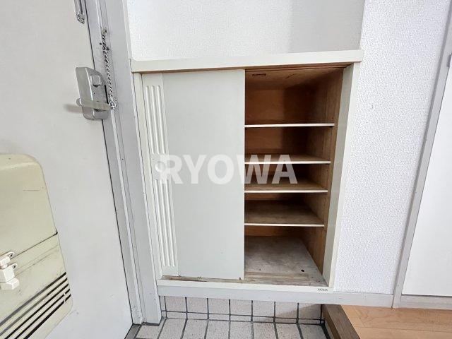 山崎マンション 掲載の写真は退去前の写真となります。