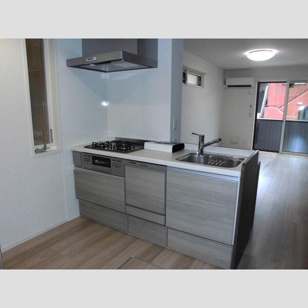ラ・ミューズ溝沼102号室 キッチン