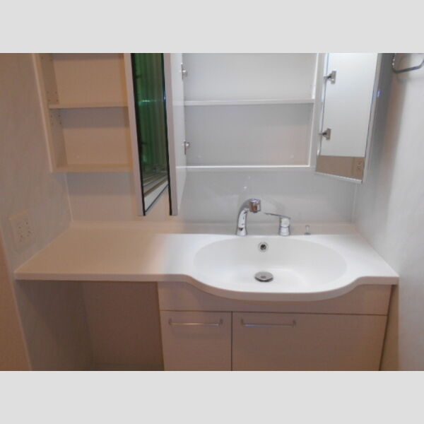 アゼリア松戸 洗髪洗面化粧台