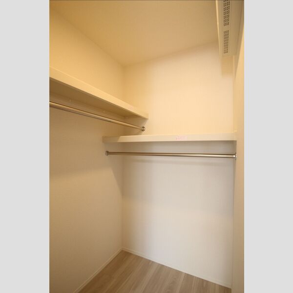 セレスティア六町 ウォークインクローゼット