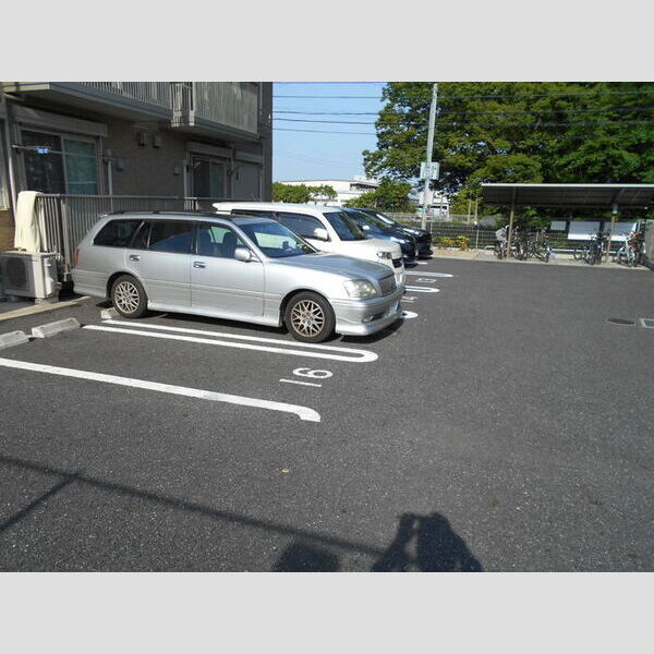 エレガンテ　A202号室 駐車場