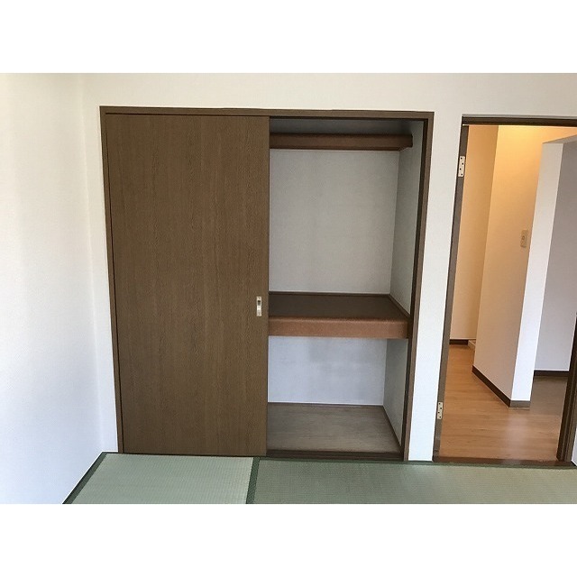 エステートロイヤル７号棟0202号室 写真は他部屋