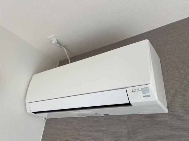 ＣＯＲＮＩＯＬＯ （コルニオーロ）201号室 エアコン