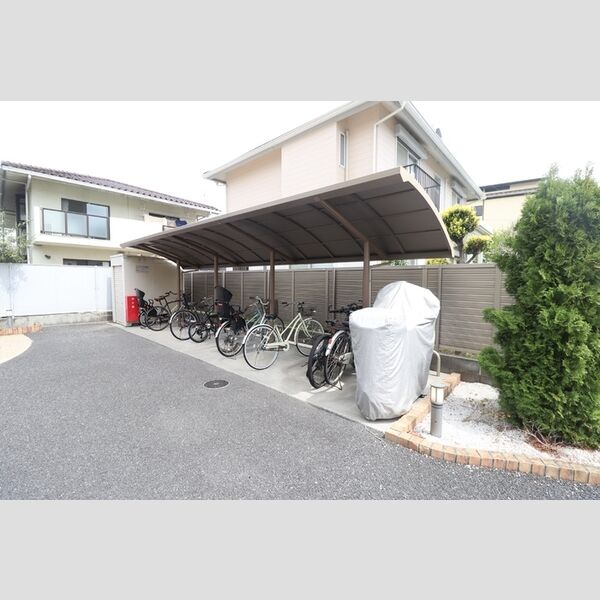 アヴァンタージュ　Ⅱ 駐輪場