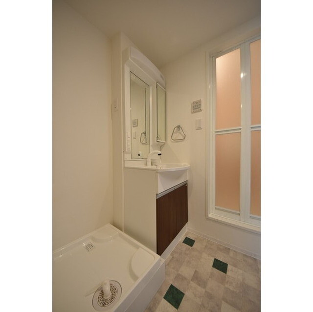 エルファーロ広尾0202号室 内観