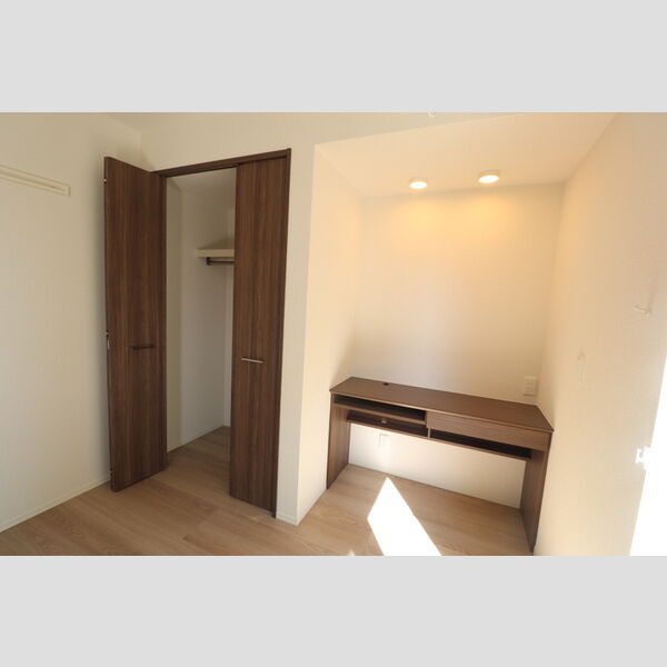 ヴェルデⅢ105号室 洋室