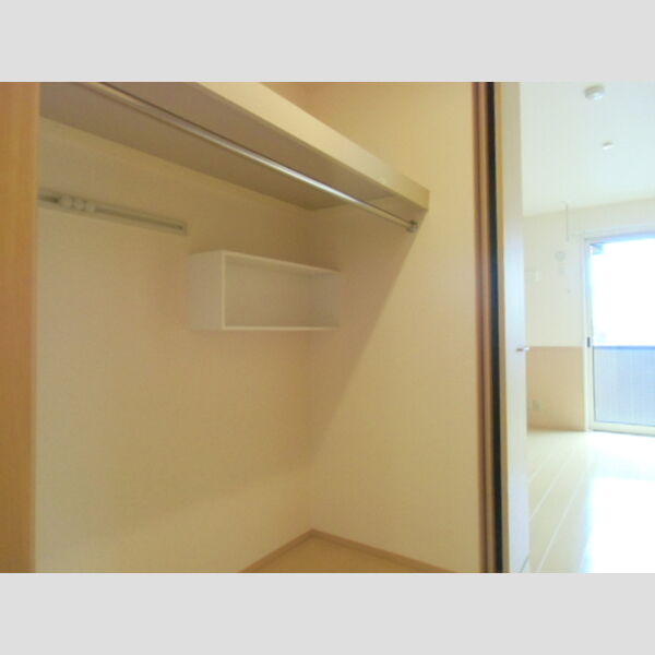 ベルウッド六番館106号室 収納