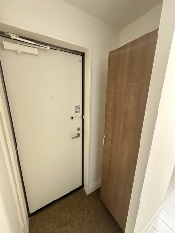 T&Fレジデンス南林間B202号室 玄関