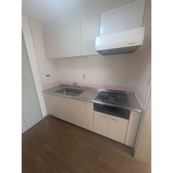 サンヒルズ上大岡B105号室 キッチン